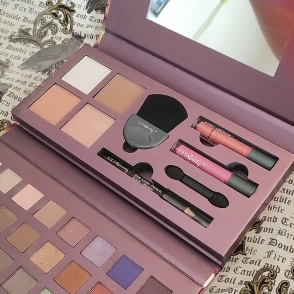 Ulta Makeup Kit - Picture 4 of 5
